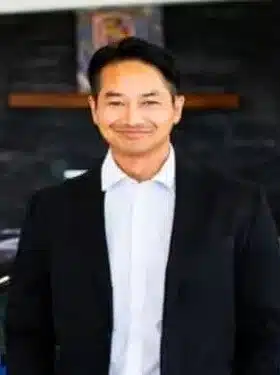 Lee Chhuon IT Director